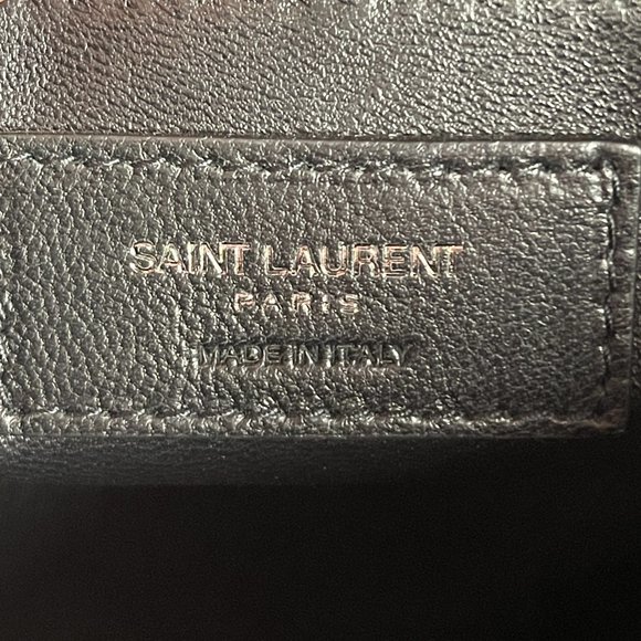 New Saint Laurent Niki Baby Crossbody in Crinkled Leather - Picture 11 of 14